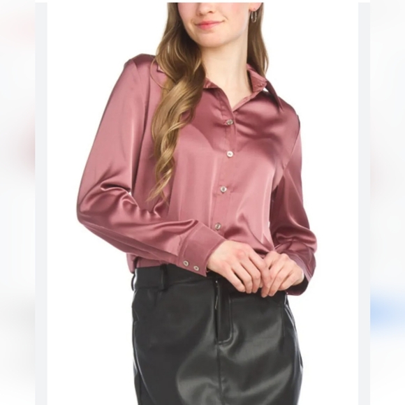 Beautiful Papillon blouse - Picture 1 of 5